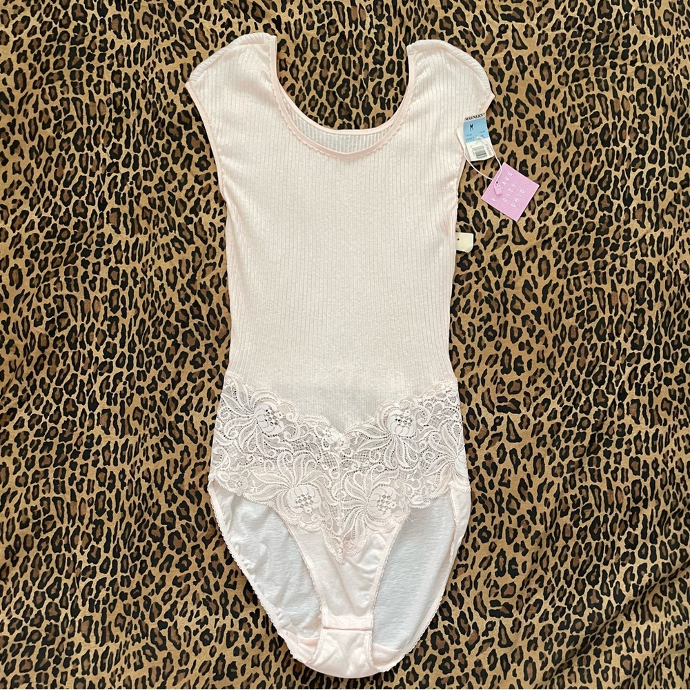 90's Vintage Warner's Pale Pink Lace Trim Bodysuit
